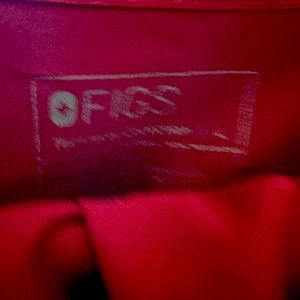 Figs matching scrub top and jogger bottoms